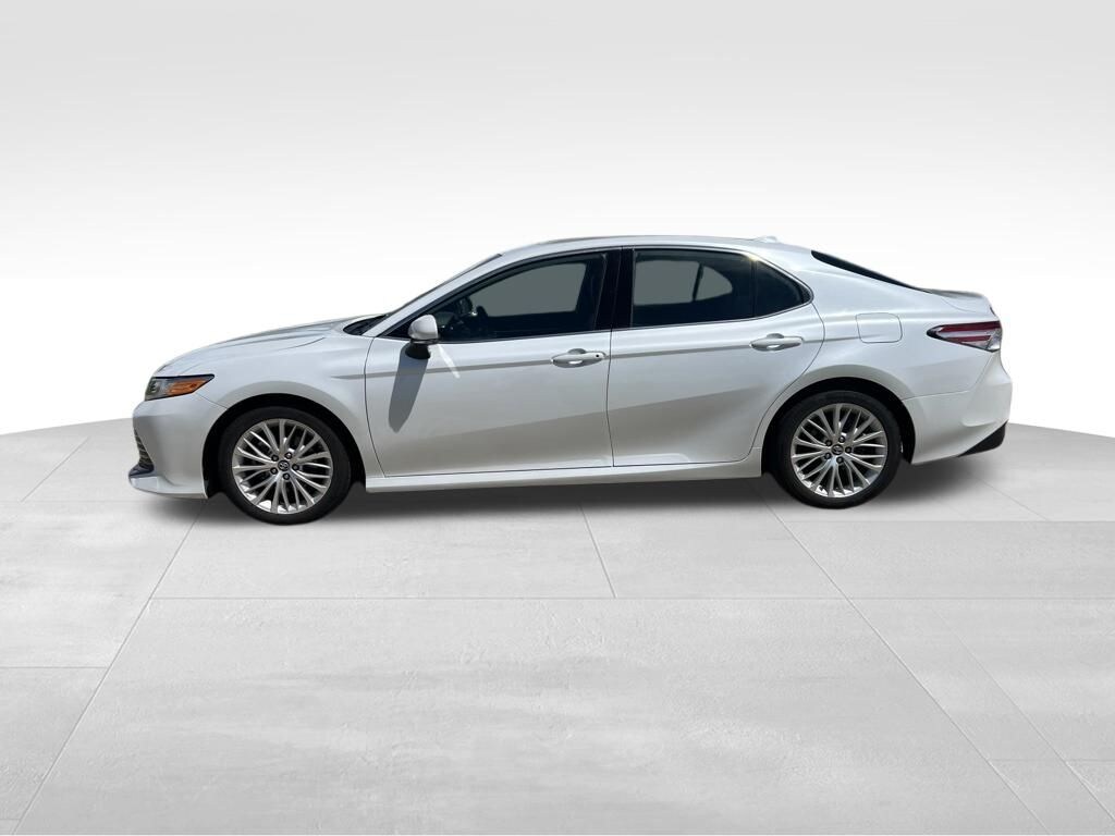 Used 2019 Toyota Camry XLE Sedan