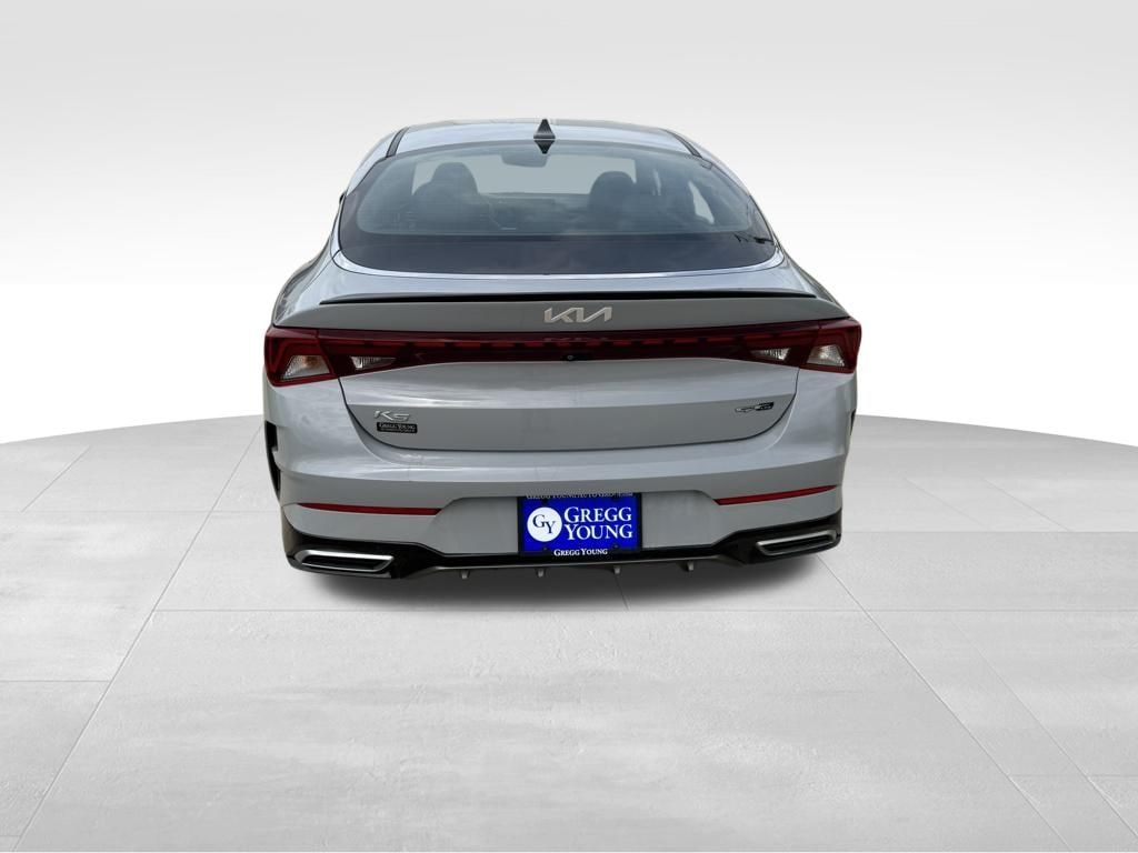 2022 Kia K5 9