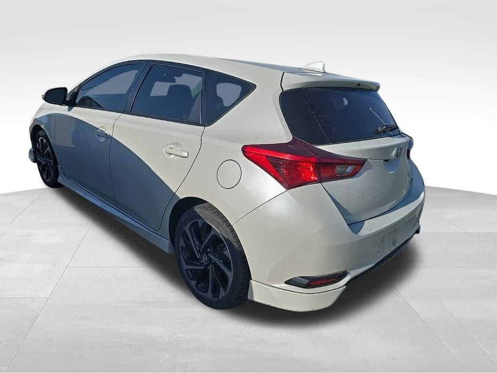 Used 2017 Toyota Corolla iM Base Hatchback