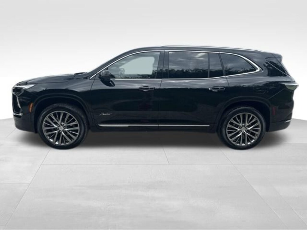 Used 2025 Buick Enclave Avenir SUV