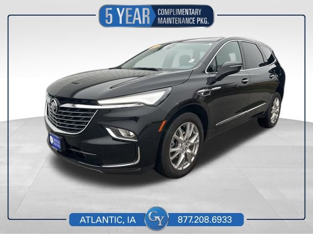 2024 Buick Enclave Essence AWD's photo