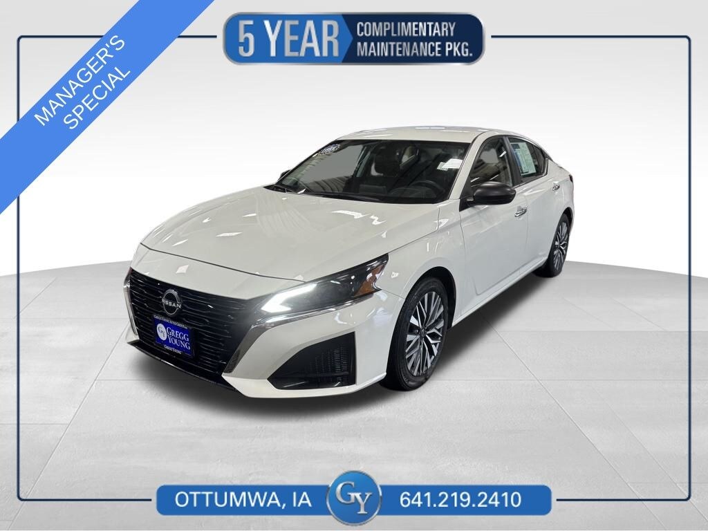 Used 2025 Nissan Altima SV Sedan