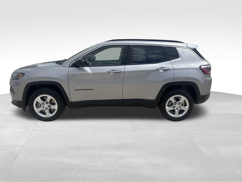 Used 2023 Jeep Compass Latitude SUV