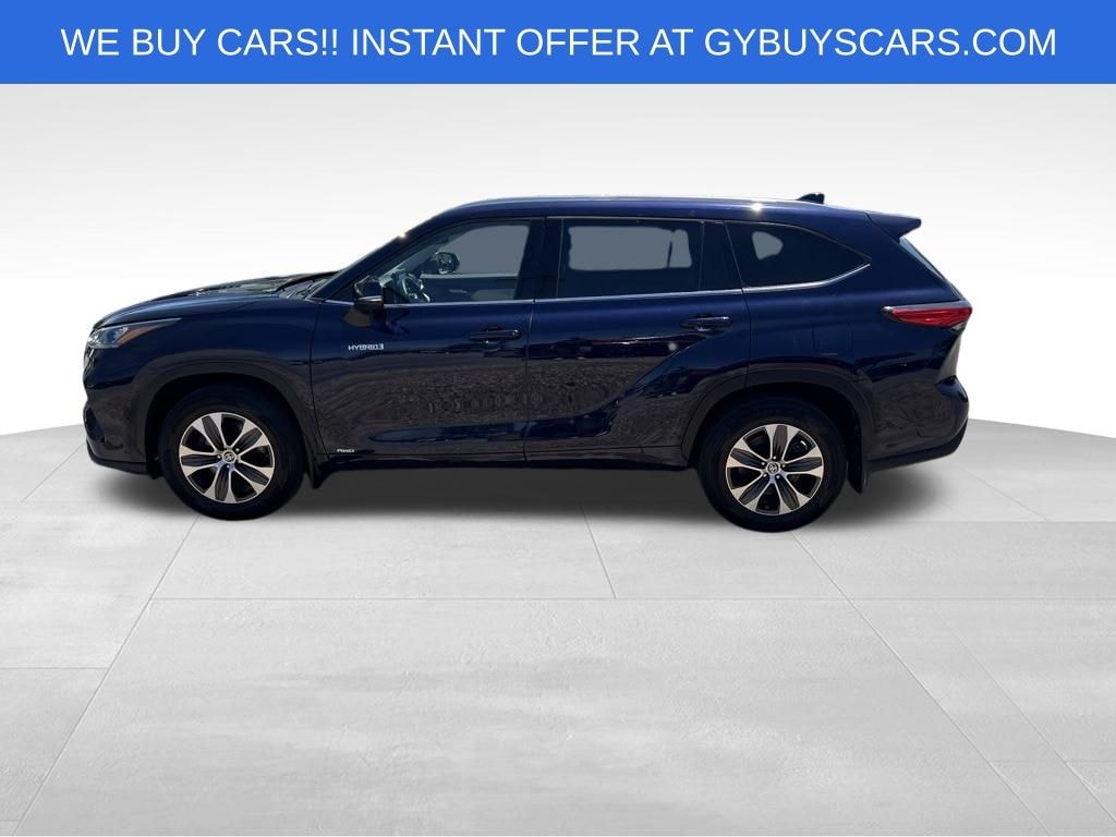 Used 2021 Toyota Highlander Hybrid XLE SUV