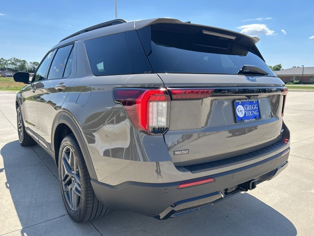 New 2026 Ford Explorer ST-Line SUV