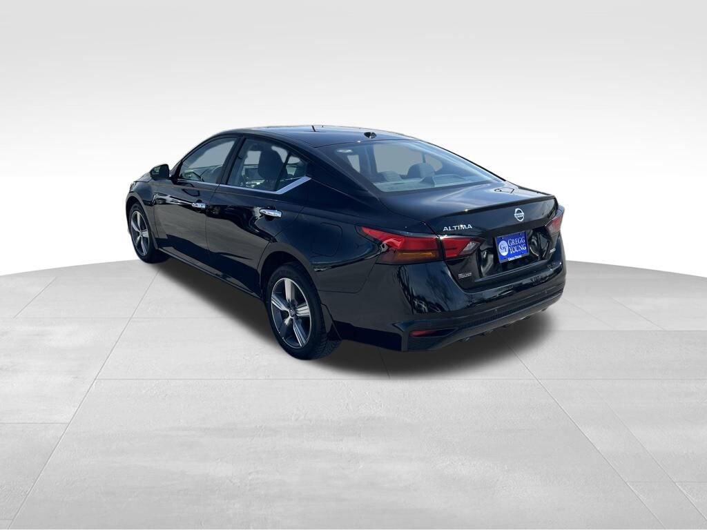 Used 2022 Nissan Altima 2.5 Sedan