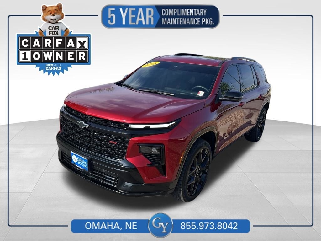 Used 2025 Chevrolet Traverse RS SUV