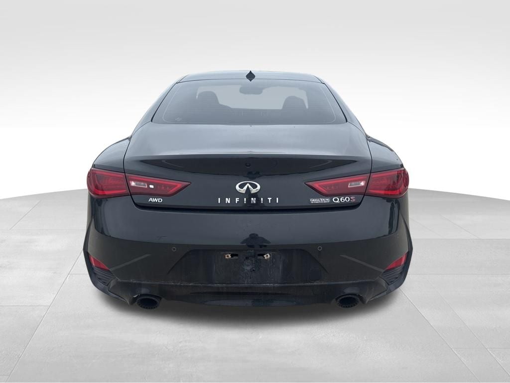 Used 2017 INFINITI Q60 3.0t Red Sport 400 Coupe