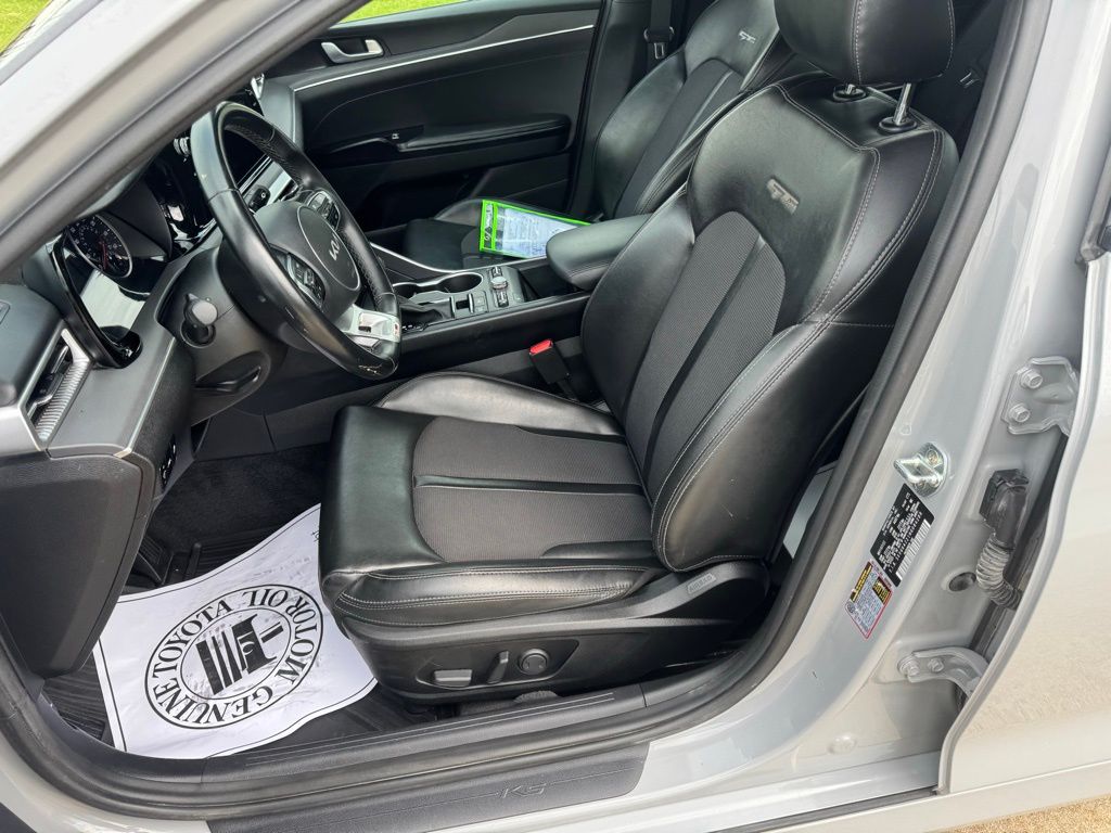 2022 Kia K5 15