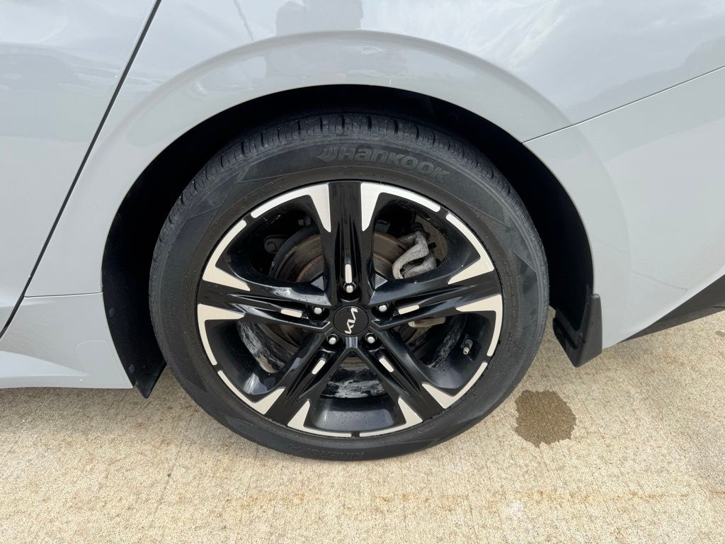2022 Kia K5 65