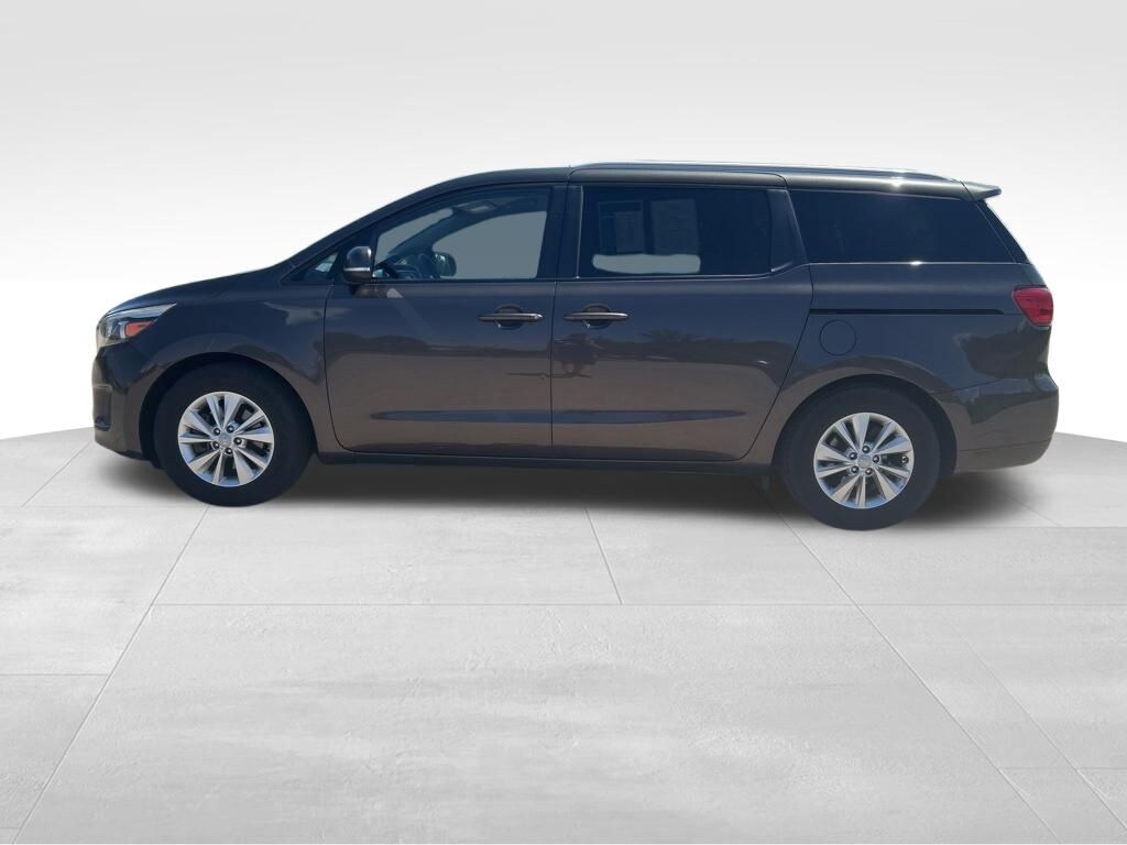 Used 2016 Kia Sedona LX FWD Van