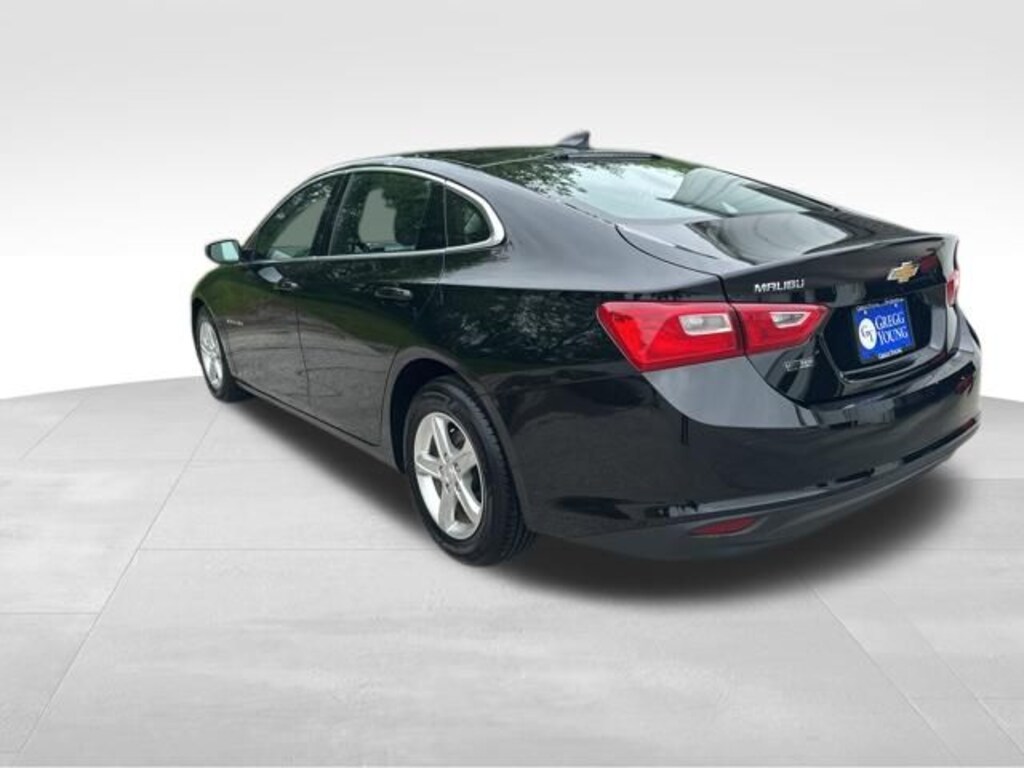 Used 2023 Chevrolet Malibu LS w/1FL Sedan