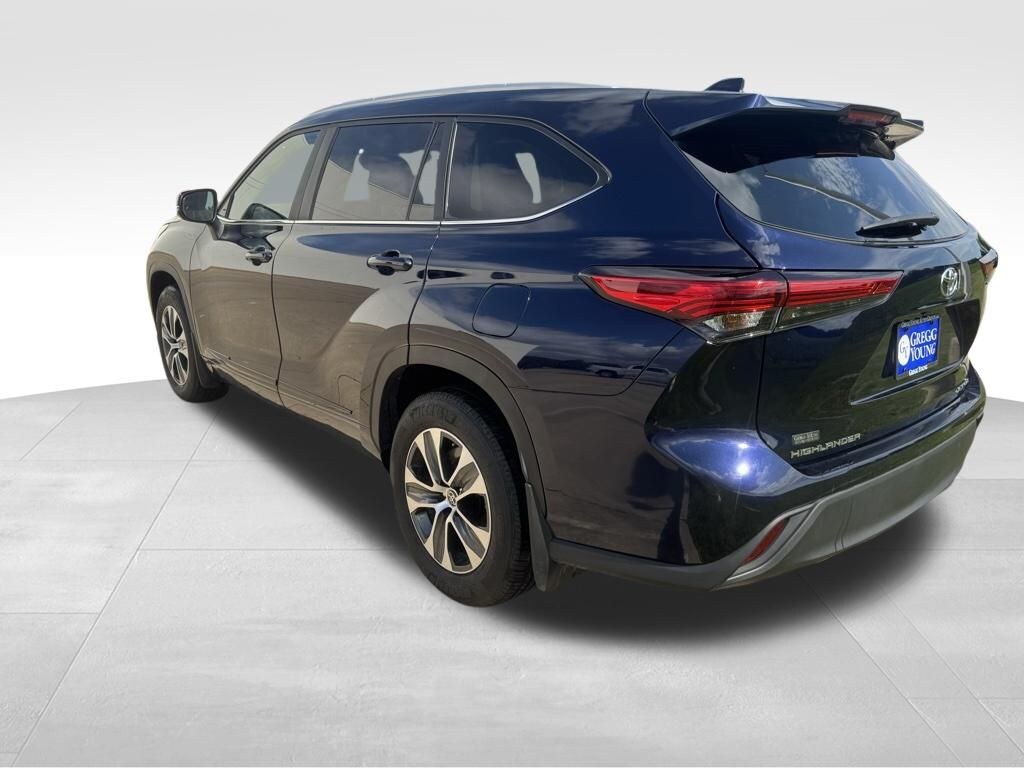 Used 2023 Toyota Highlander XLE SUV