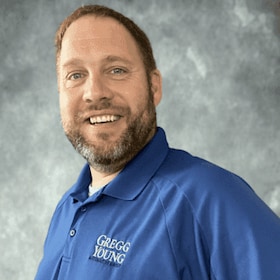 Staff member Robert Weuve from ID_7d1307