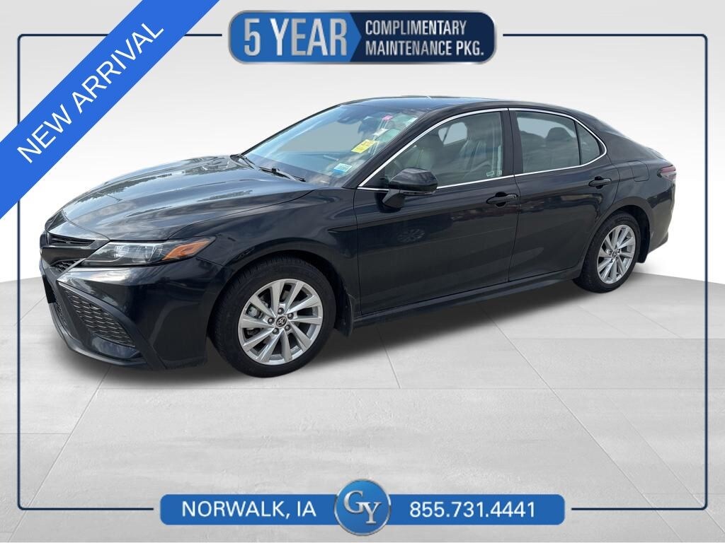 Used 2024 Toyota Camry SE Sedan