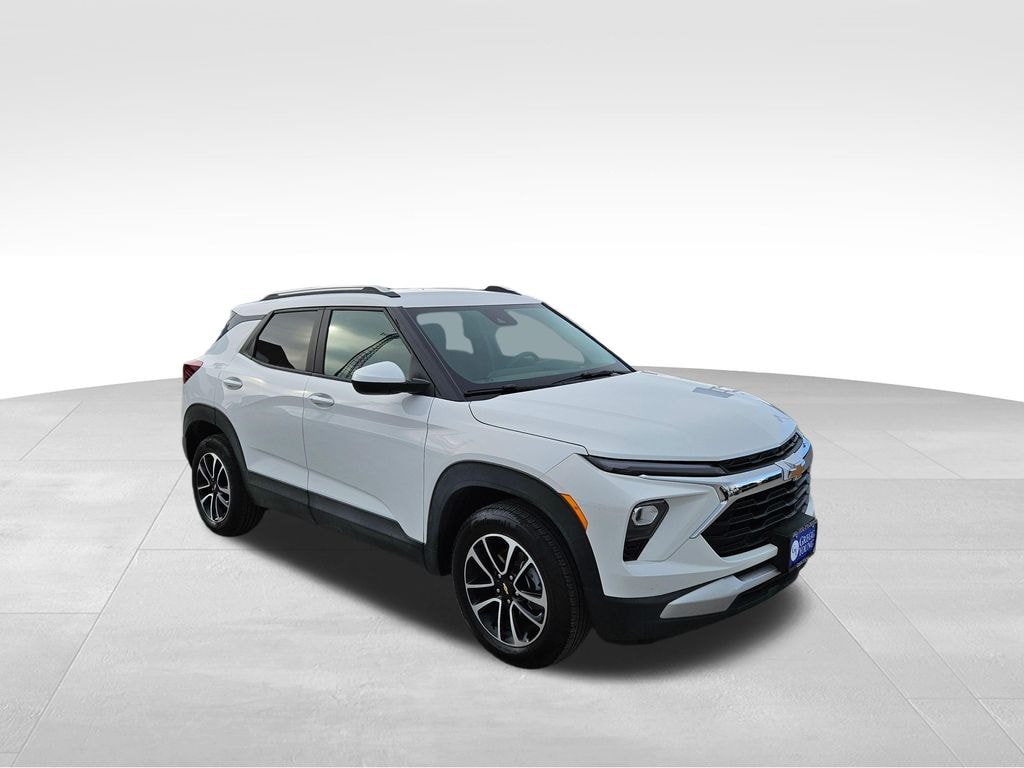 Used 2025 Chevrolet Trailblazer LT SUV