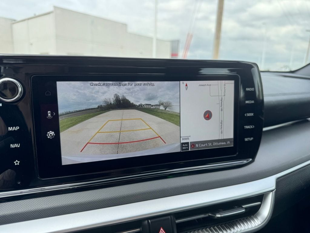 2022 Kia K5 25