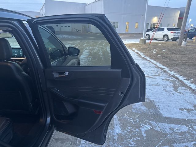 2024 Ford Escape Platinum - Photo 30