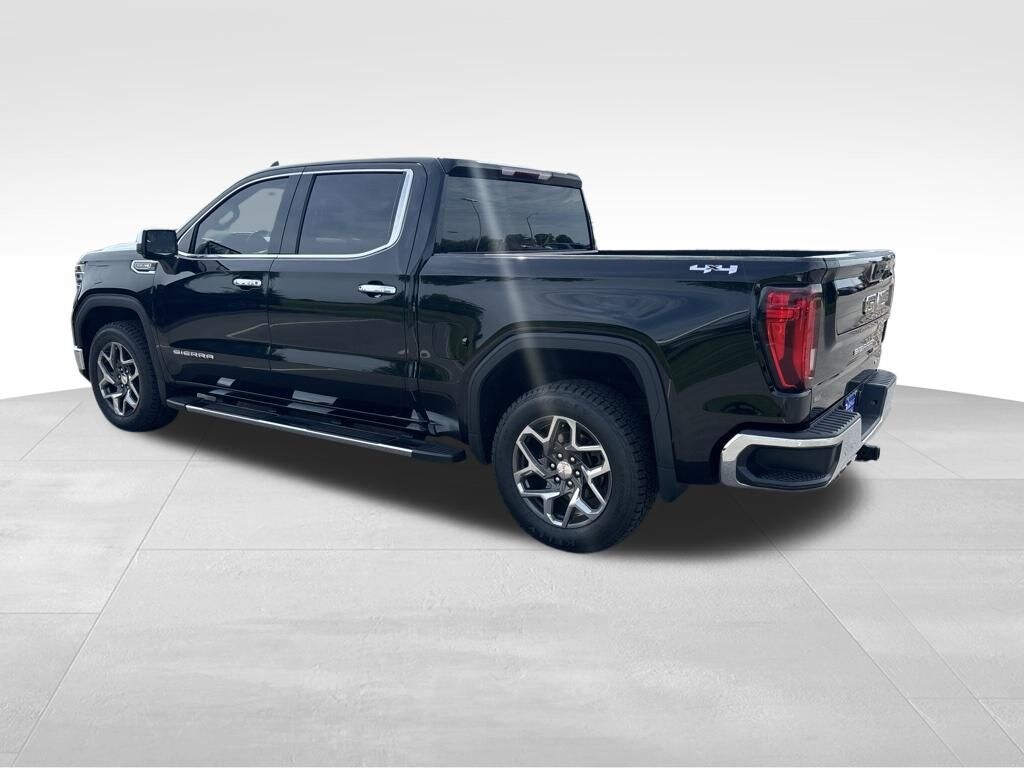 Used 2022 GMC Sierra 1500 SLT Truck Crew Cab