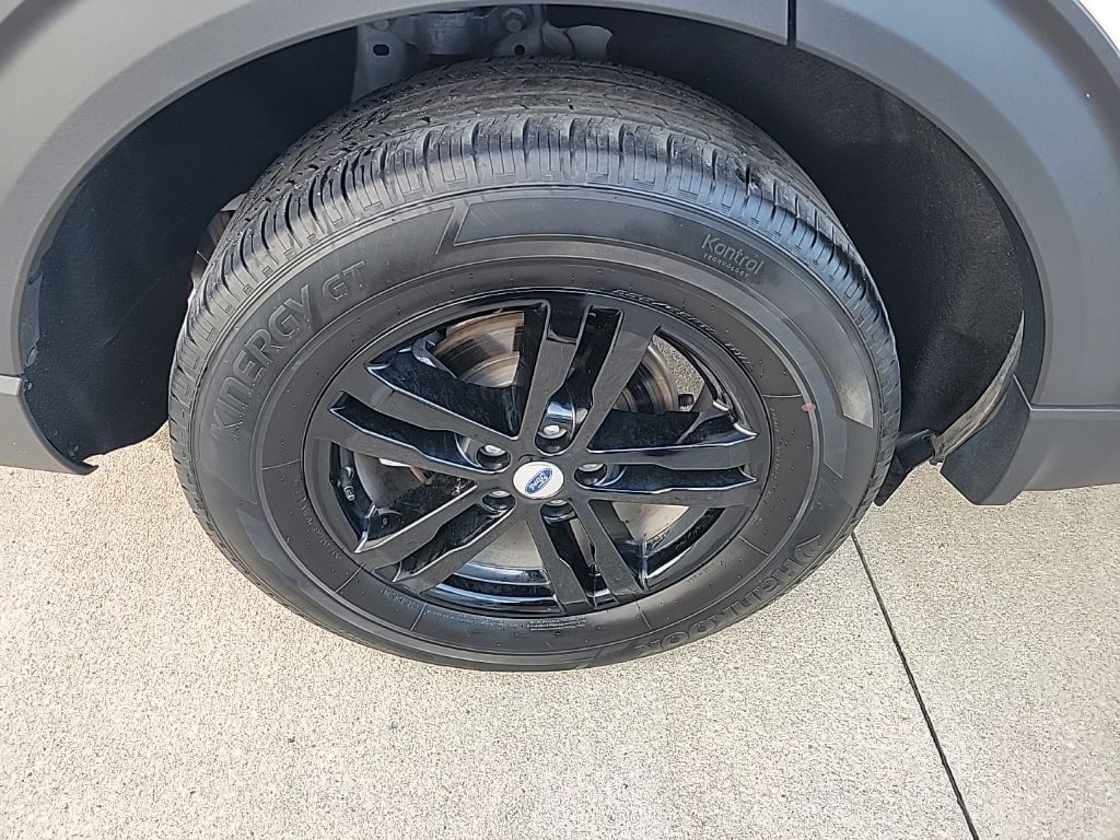 2023 Ford Explorer XLT - Photo 37