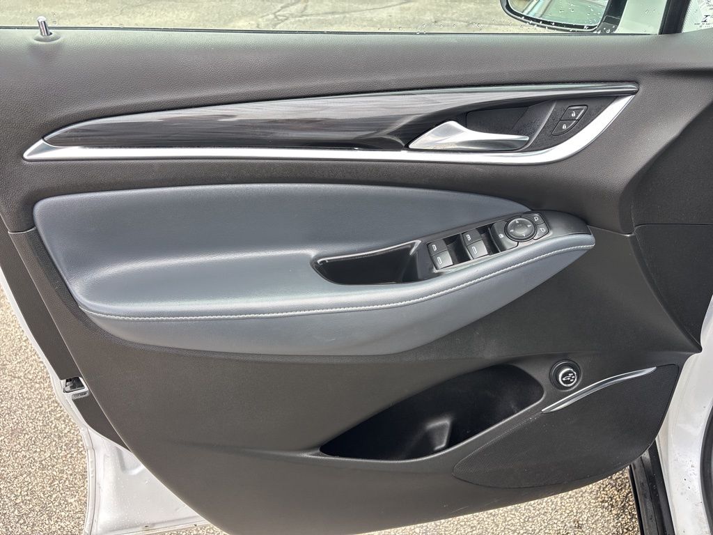 2022 Buick Enclave Essence - Photo 17