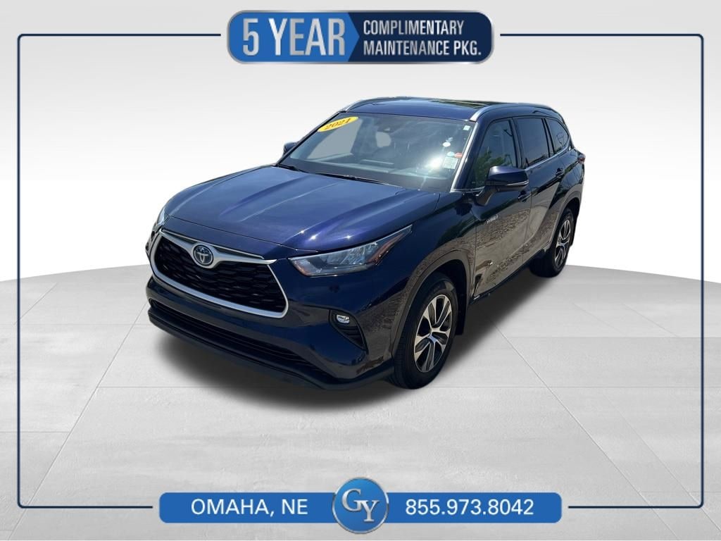 Used 2021 Toyota Highlander Hybrid XLE SUV