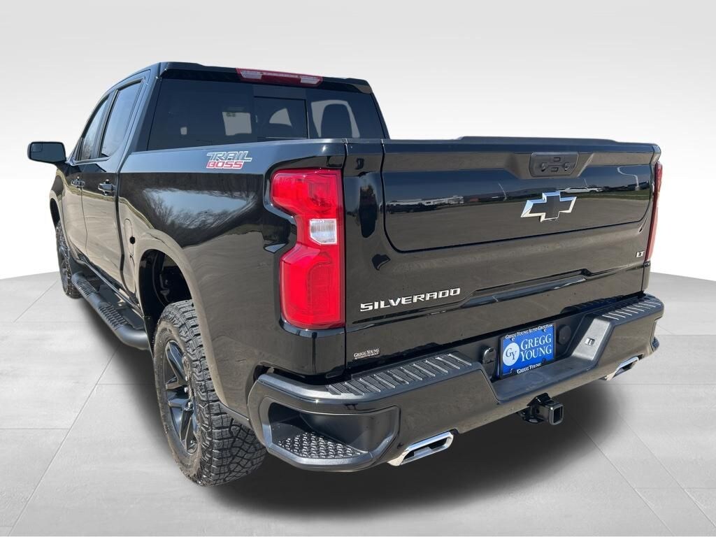 Used 2025 Chevrolet Silverado 1500 LT Trail Boss Truck Crew Cab