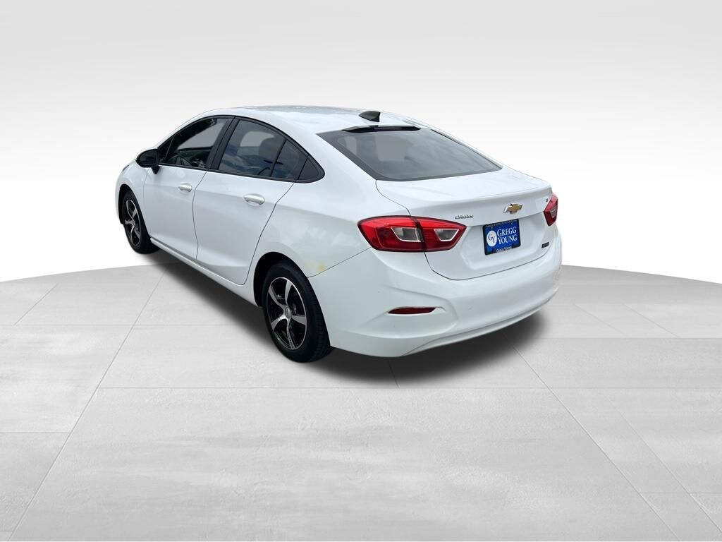 Used 2018 Chevrolet Cruze LS Auto Sedan