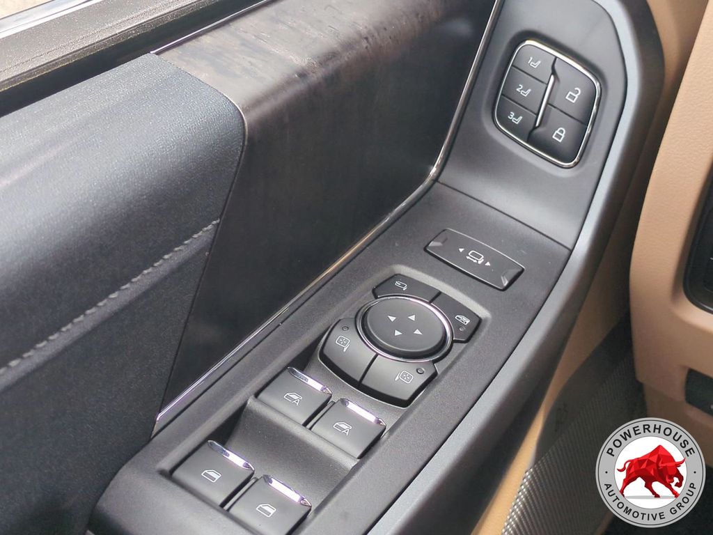 2025 Ford F-350 Super Duty Lariat - Photo 25