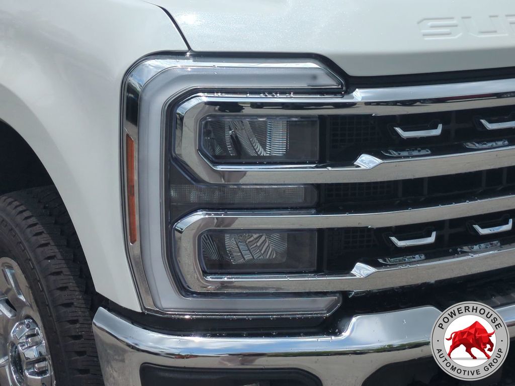 2025 Ford F-350 Super Duty Lariat - Photo 11