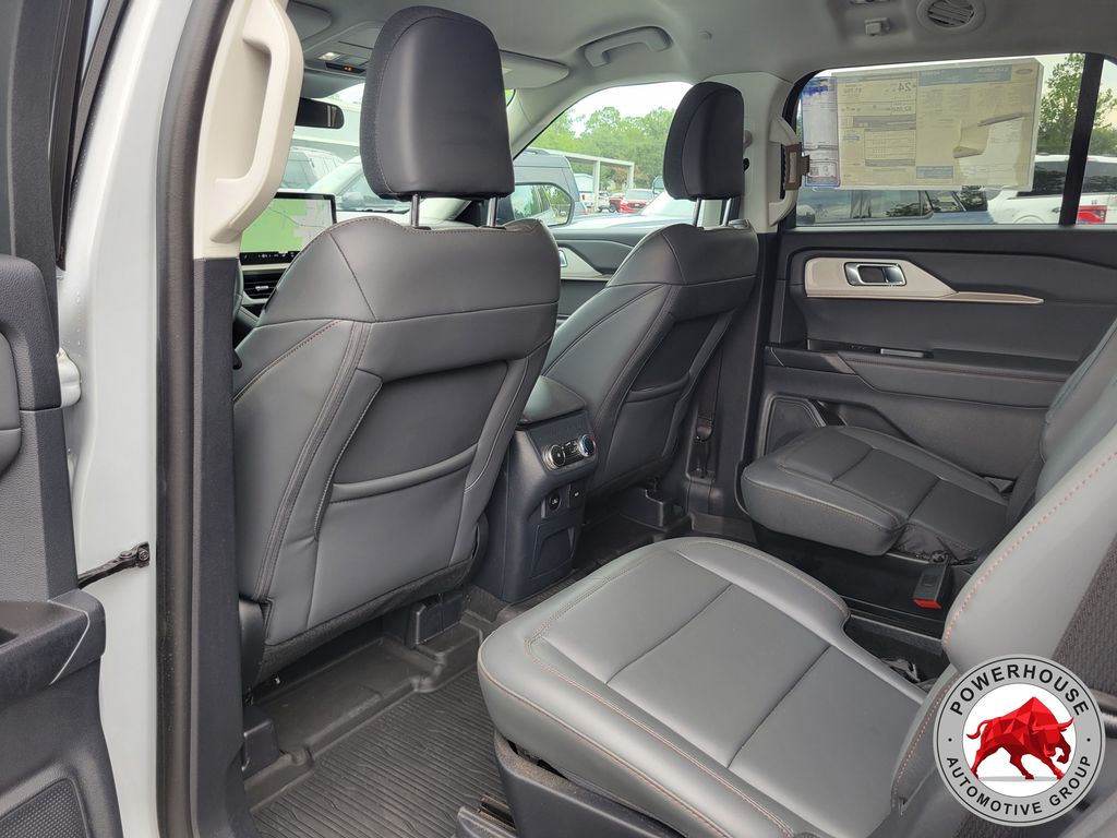 2026 Ford Explorer Active - Photo 15