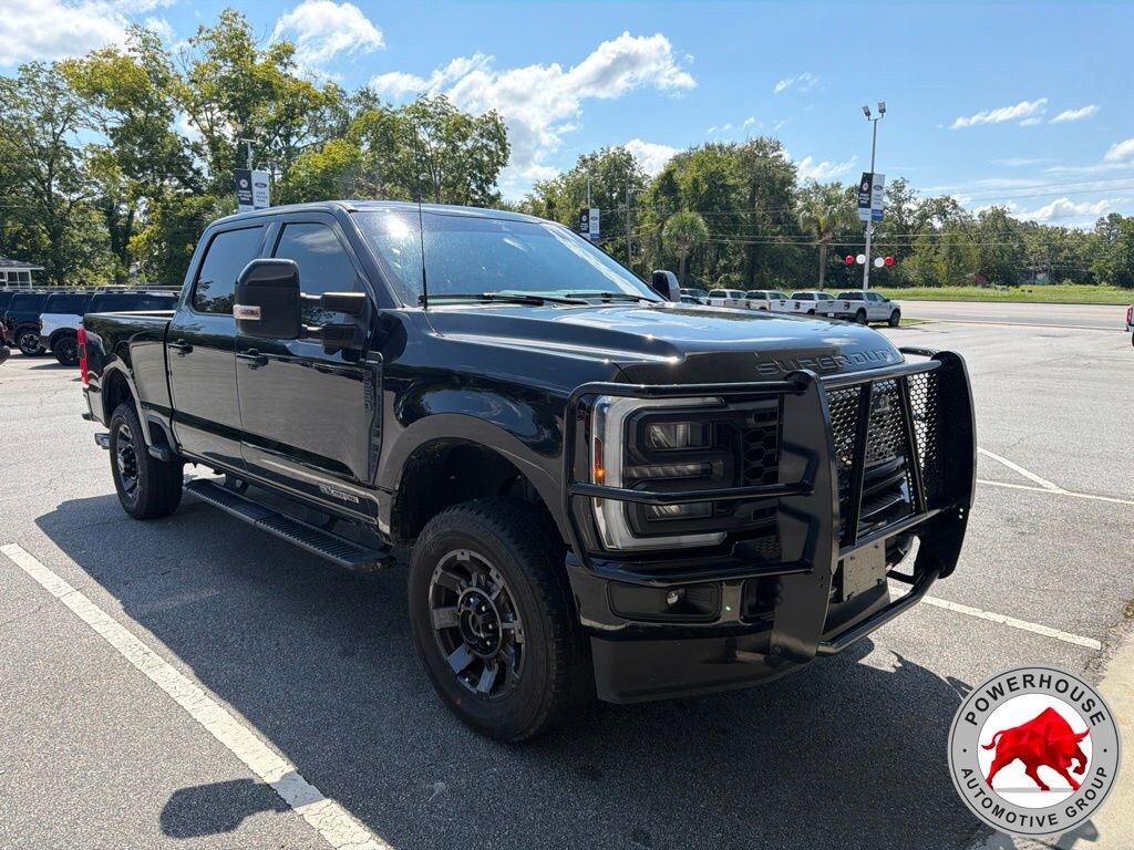 Used 2024 Ford F-250SD Lariat Truck