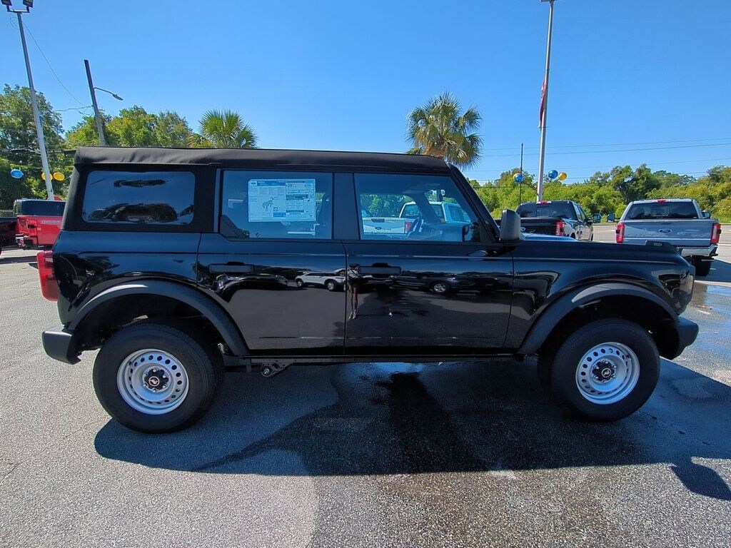New 2025 Ford Bronco Base SUV