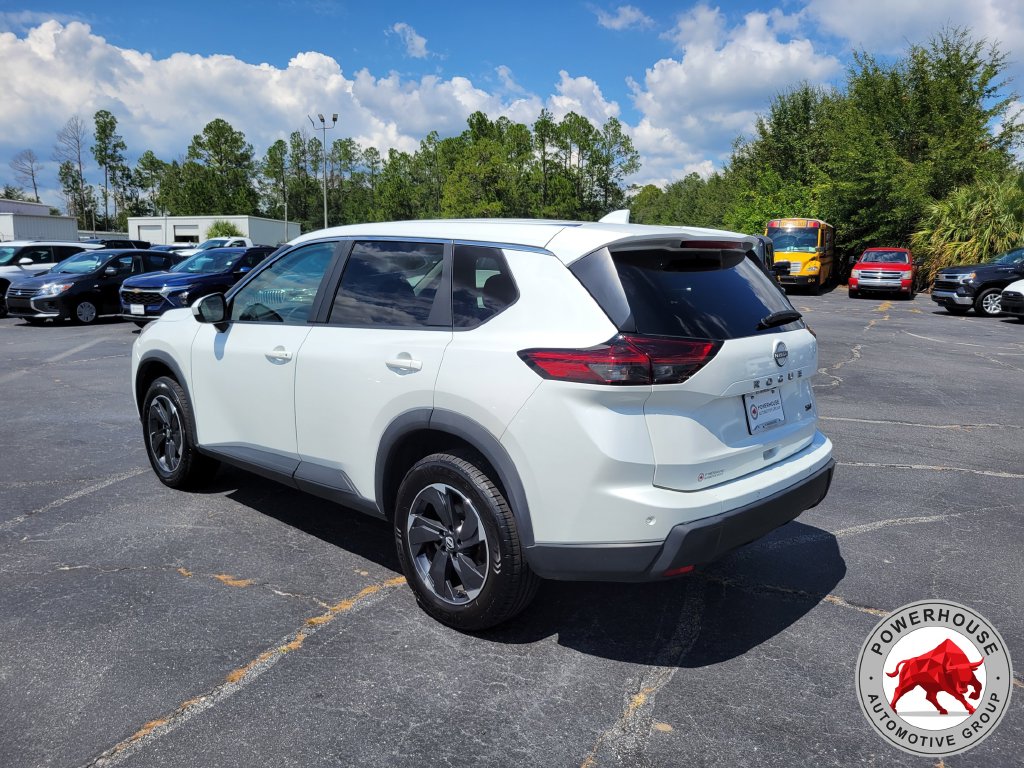 Used 2024 Nissan Rogue SV SUV