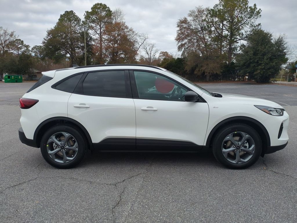 New 2025 Ford Escape Hybrid ST-Line SUV