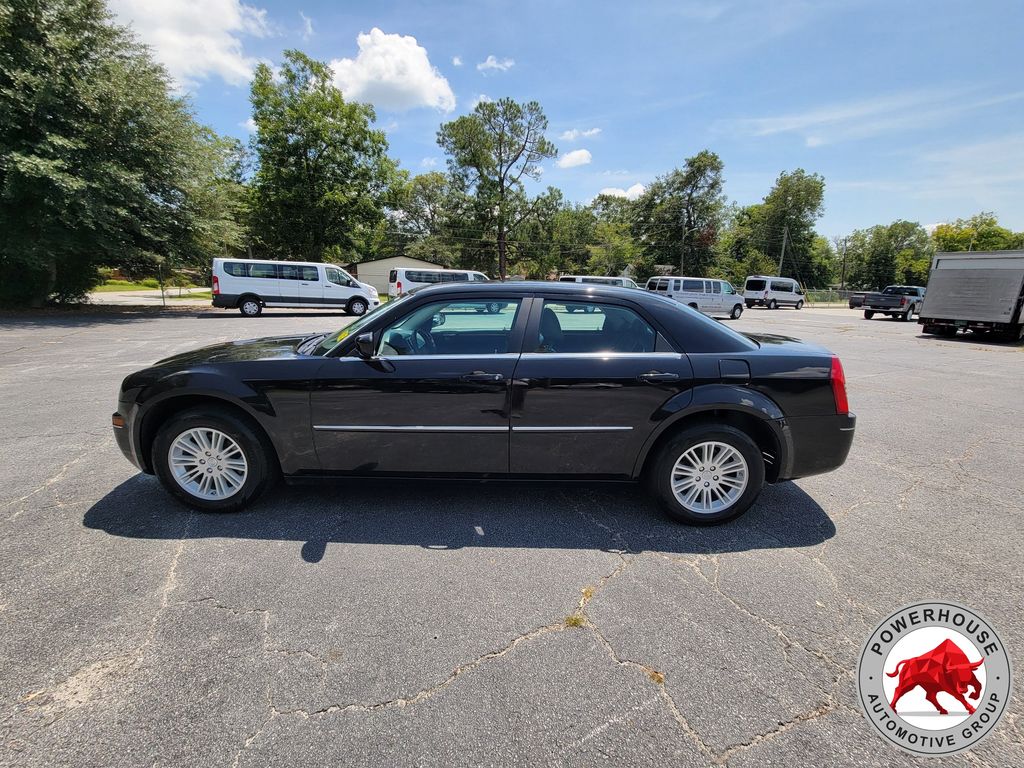 Used 2009 Chrysler 300 Touring with VIN 2C3KA53V89H607271 for sale in Albany, GA