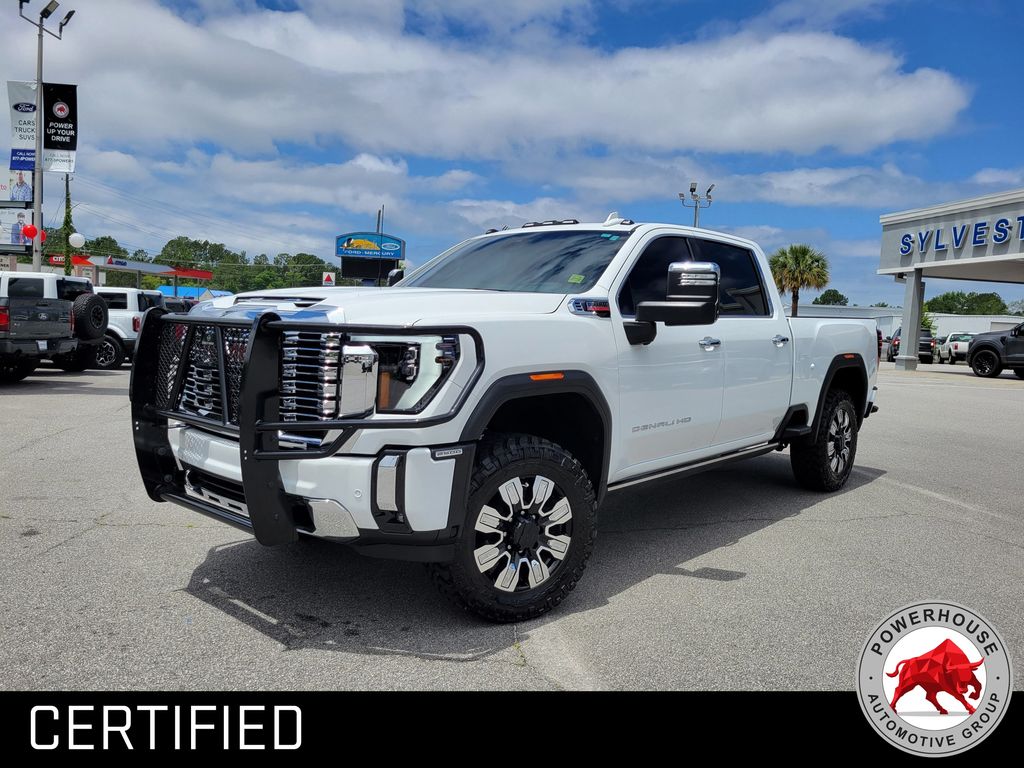 2025 GMC Sierra 4WD Crew Cab Standard Box Denali's photo