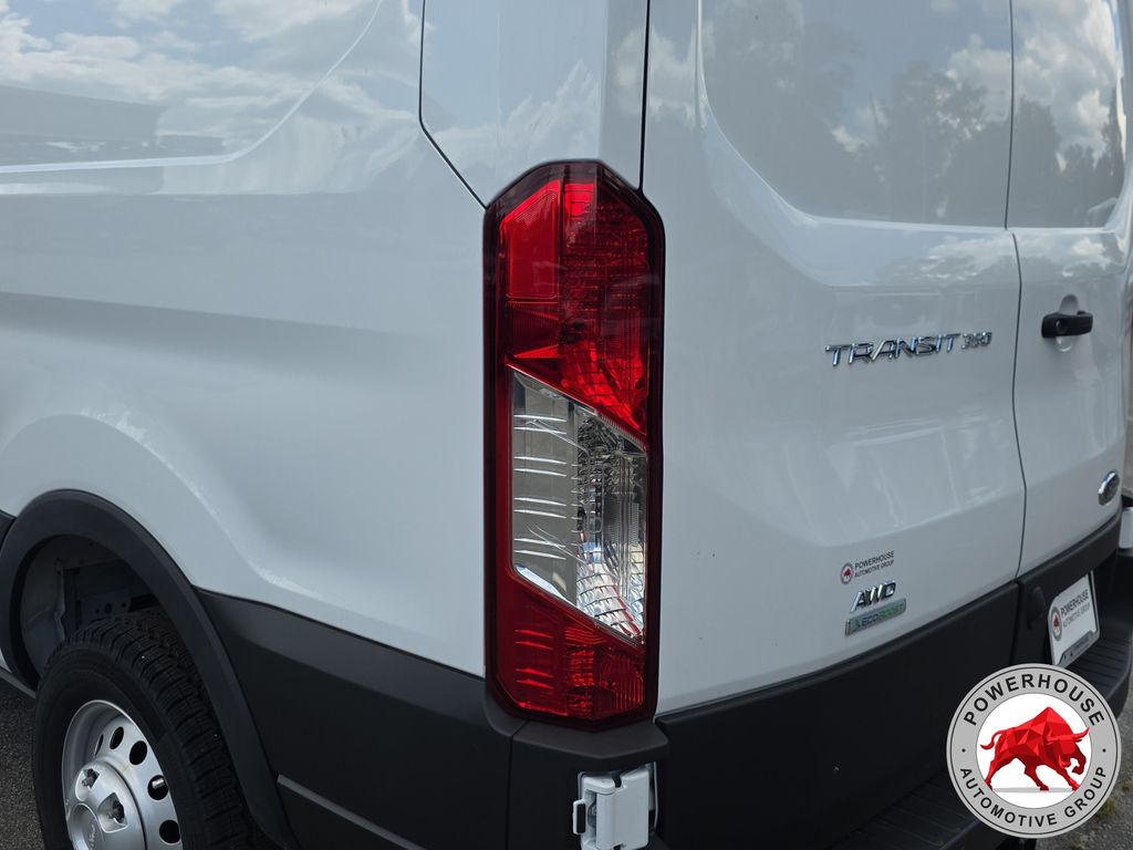 2025 Ford Transit Van Base - Photo 14