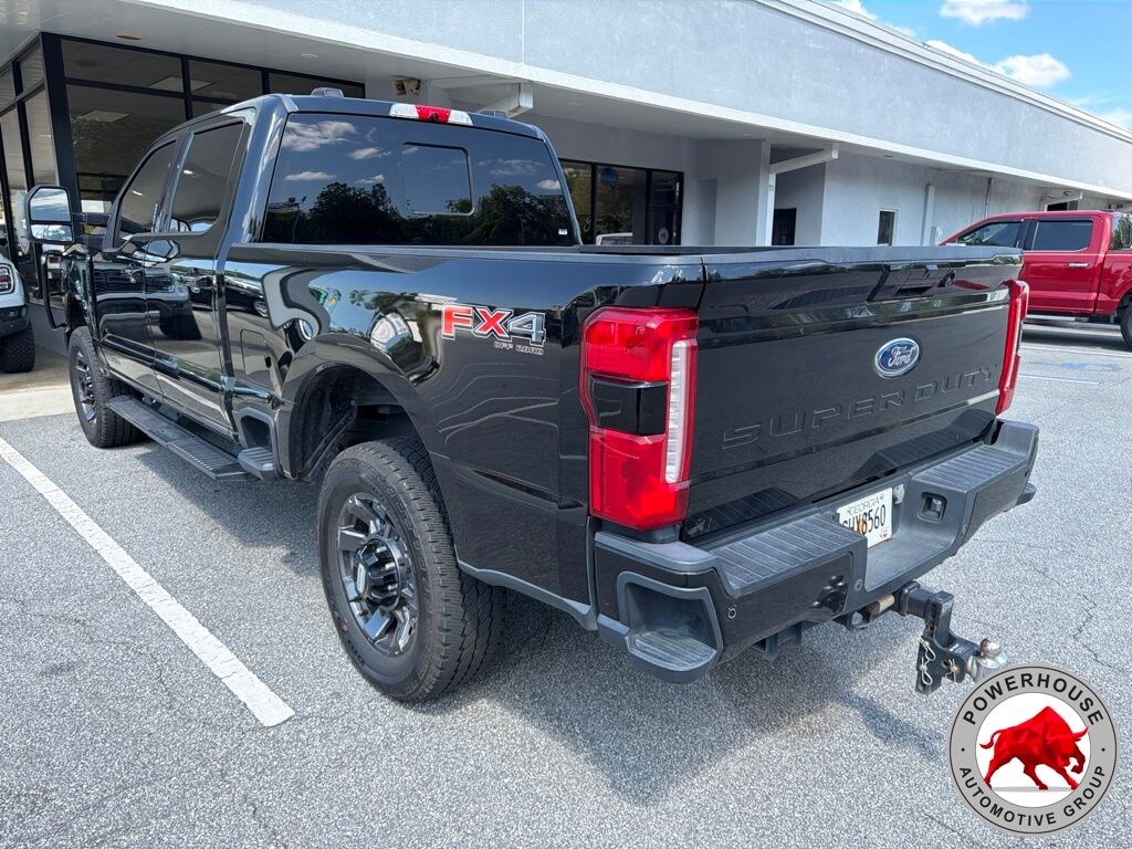 Used 2024 Ford F-250SD Lariat Truck
