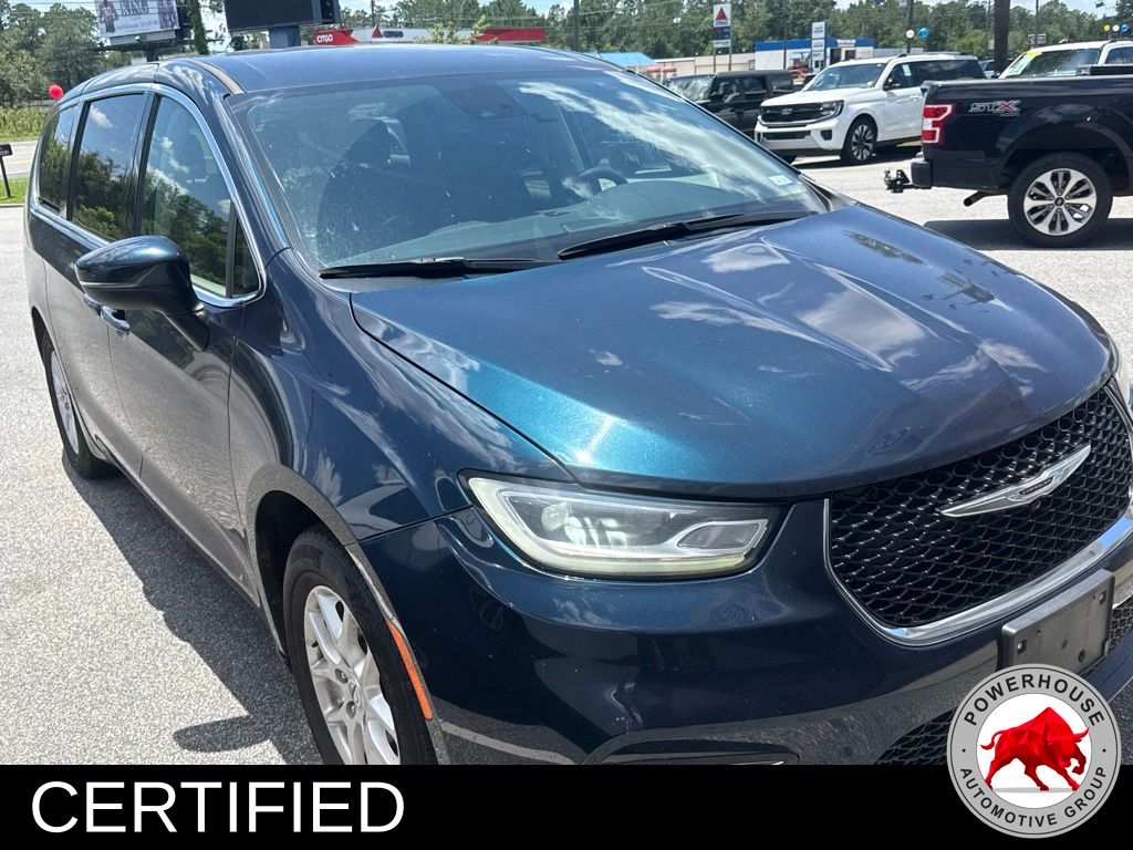 2023 Chrysler Pacifica Touring L's photo