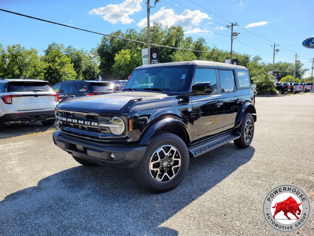 New 2026 Ford Bronco Outer Banks SUV