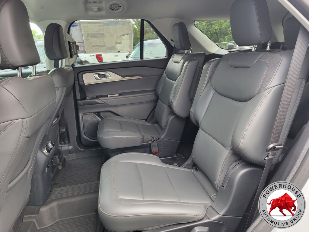 2026 Ford Explorer Active - Photo 16
