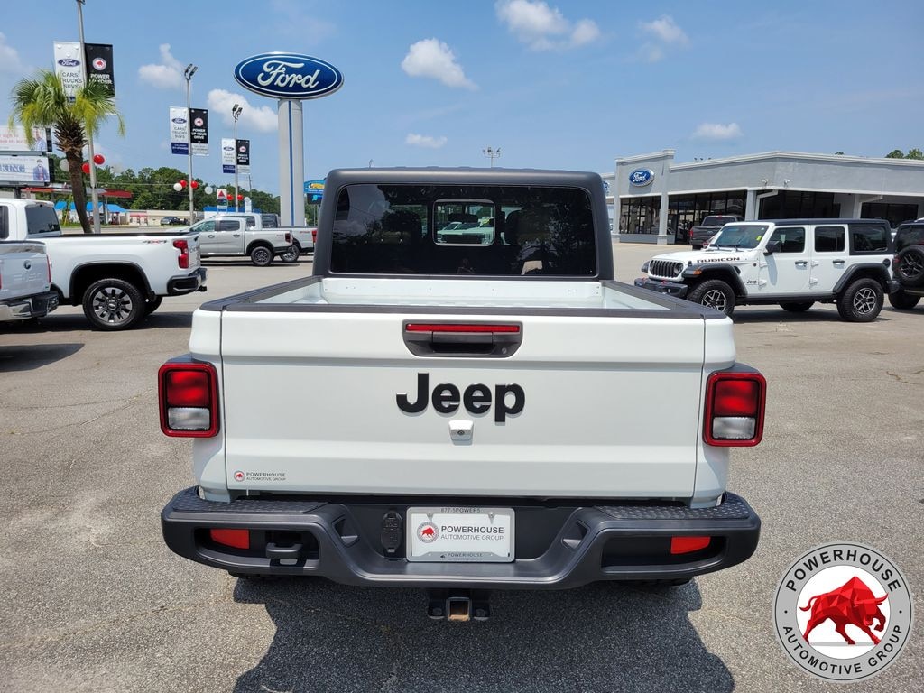 Used 2020 Jeep Gladiator Sport Truck