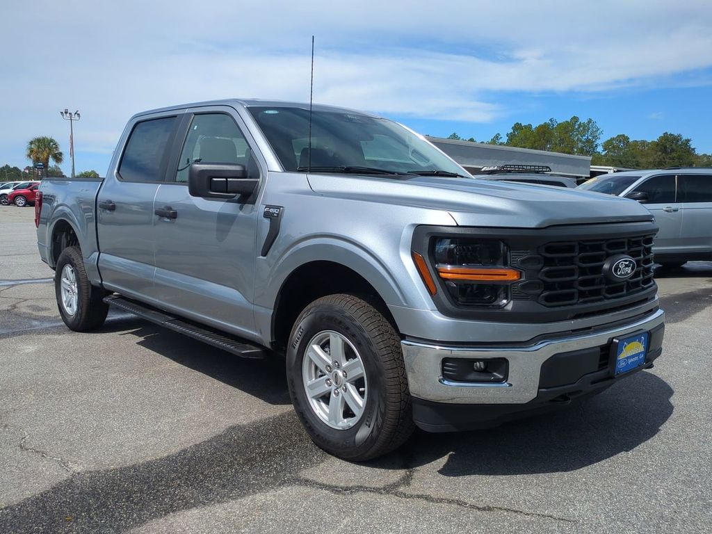 2025 Ford F-150 XL's photo