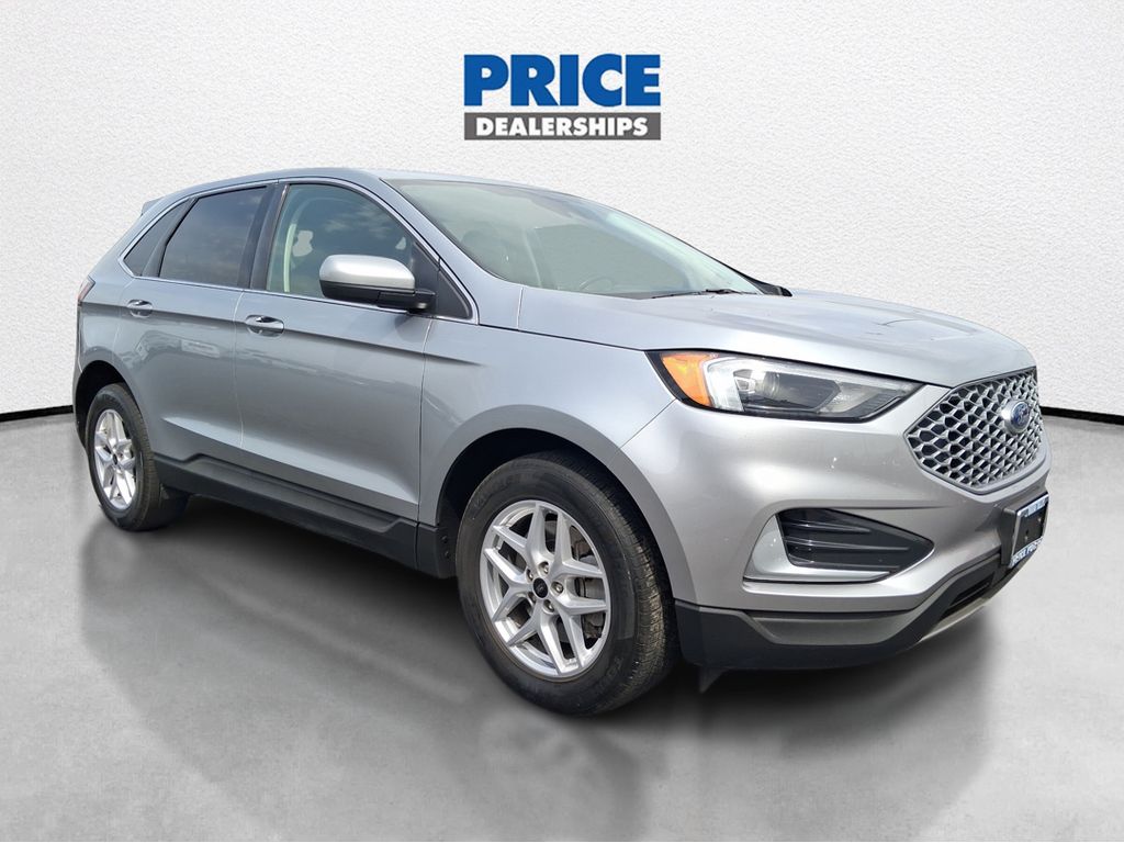 2024 Ford Edge SEL AWD's photo