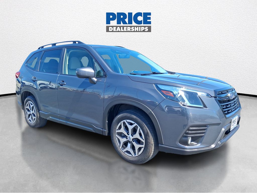 2023 Subaru Forester Premium's photo