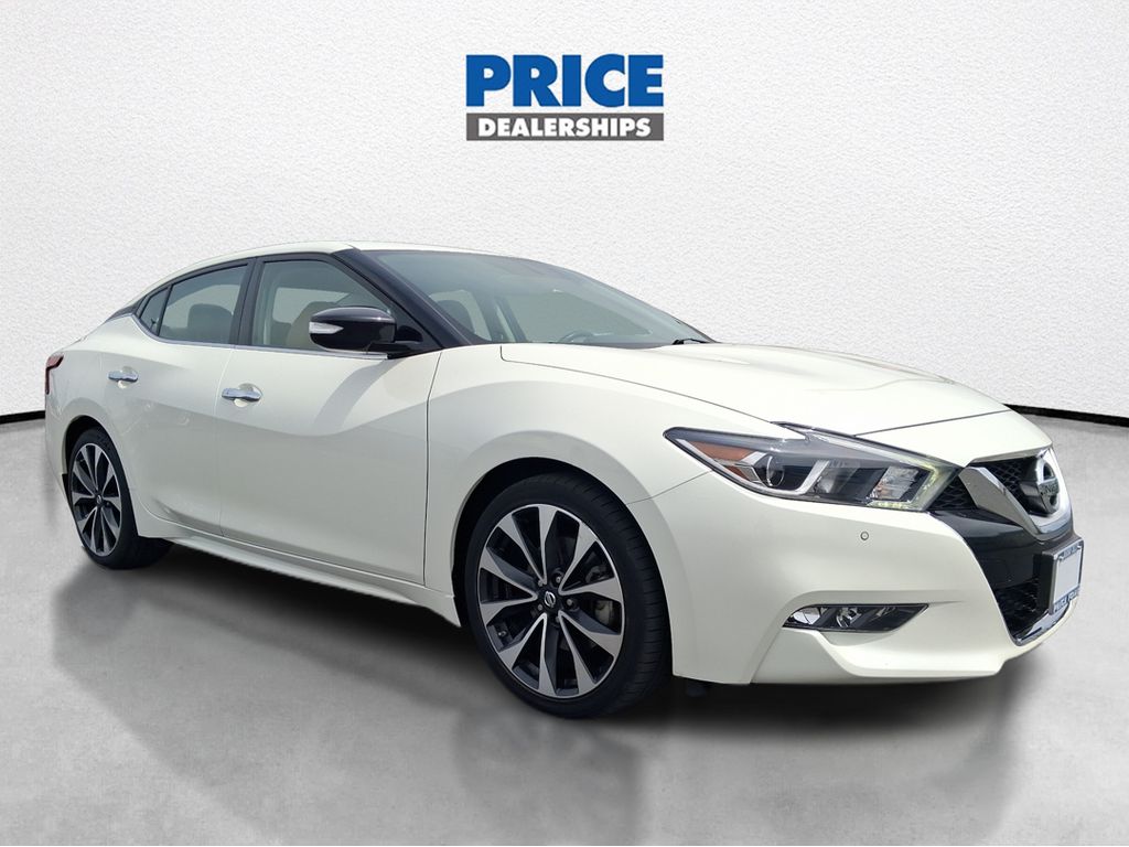 2017 Nissan Maxima 3.5 SR's photo