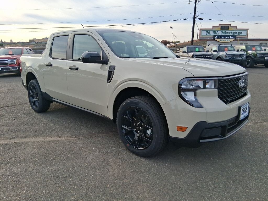 New 2025 Ford Maverick XLT Truck SuperCrew
