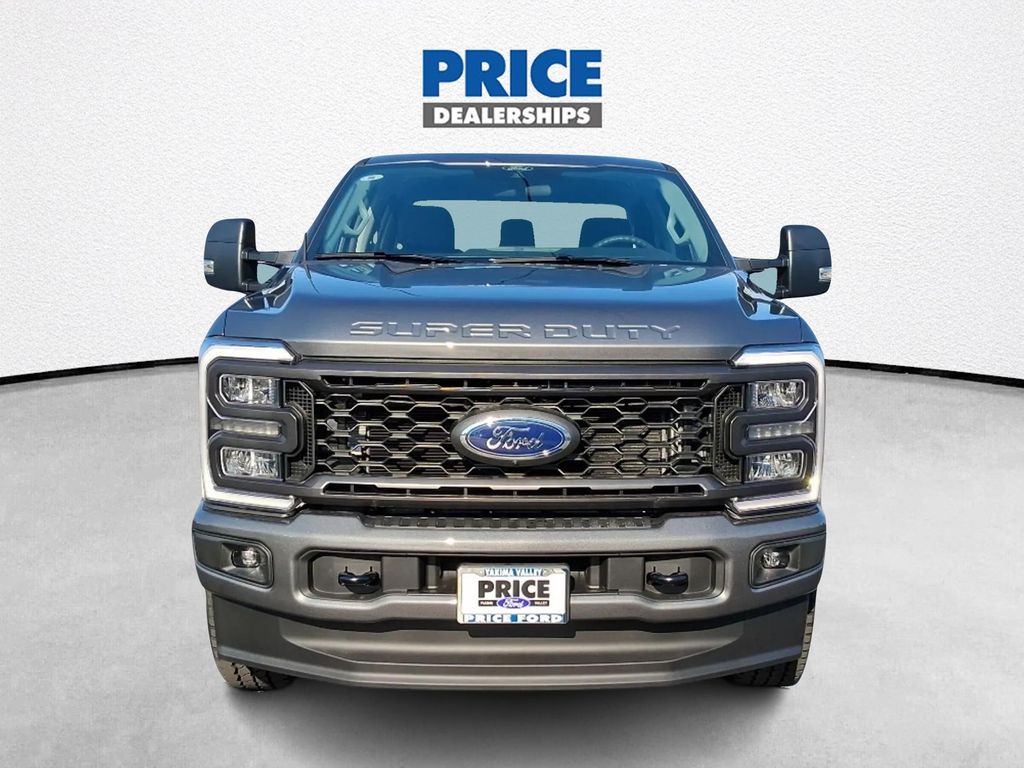 2026 Ford F-250 Super Duty XL - Photo 8