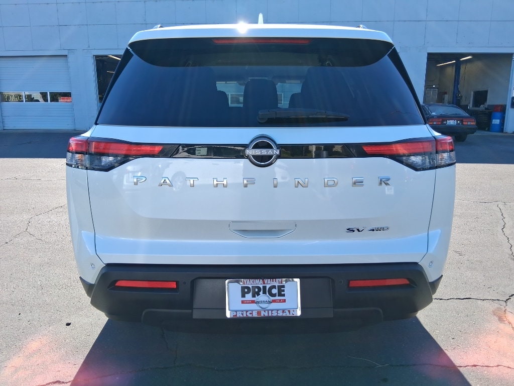 Used 2024 Nissan Pathfinder SV SUV